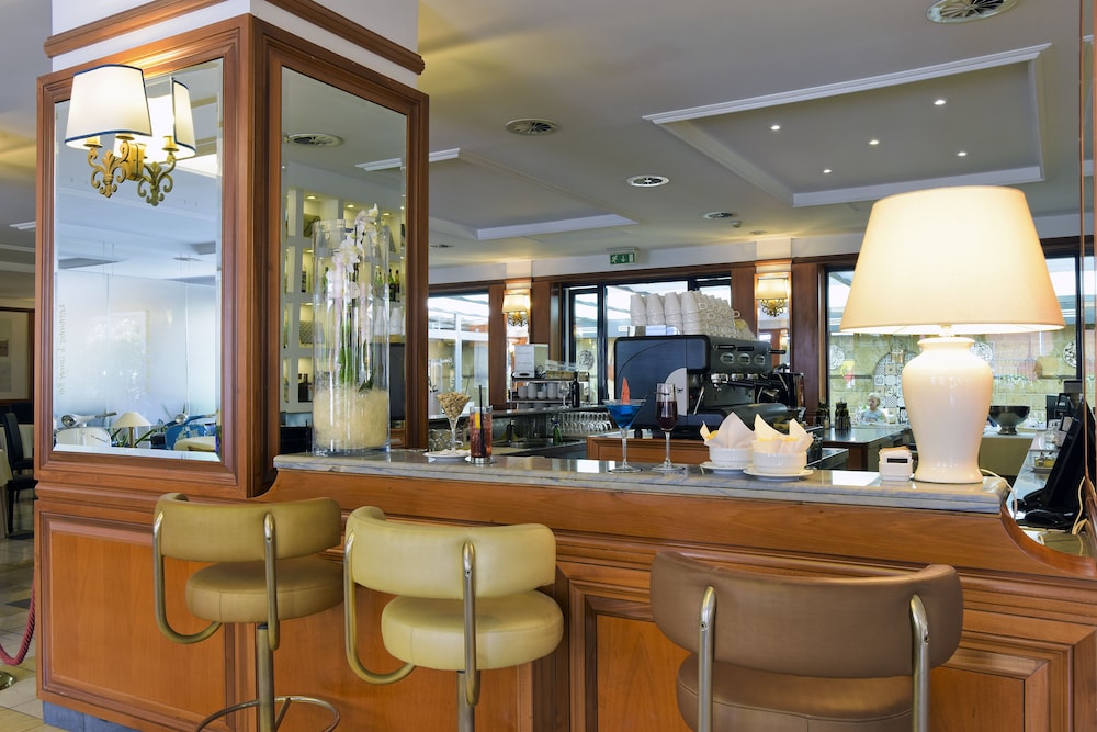 Grand Hotel Tiberio — Restaurant & bars in Rome, Lazio
