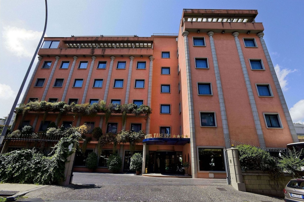 Grand Hotel Tiberio — Hotel building in Rome, Lazio