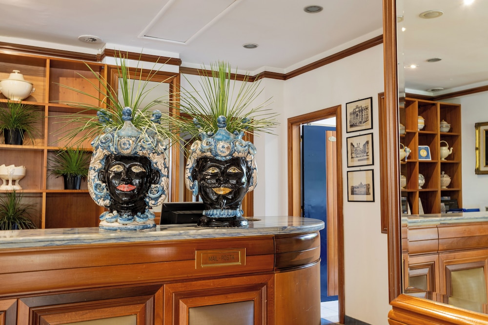 Grand Hotel Tiberio — Hotel building in Rome, Lazio