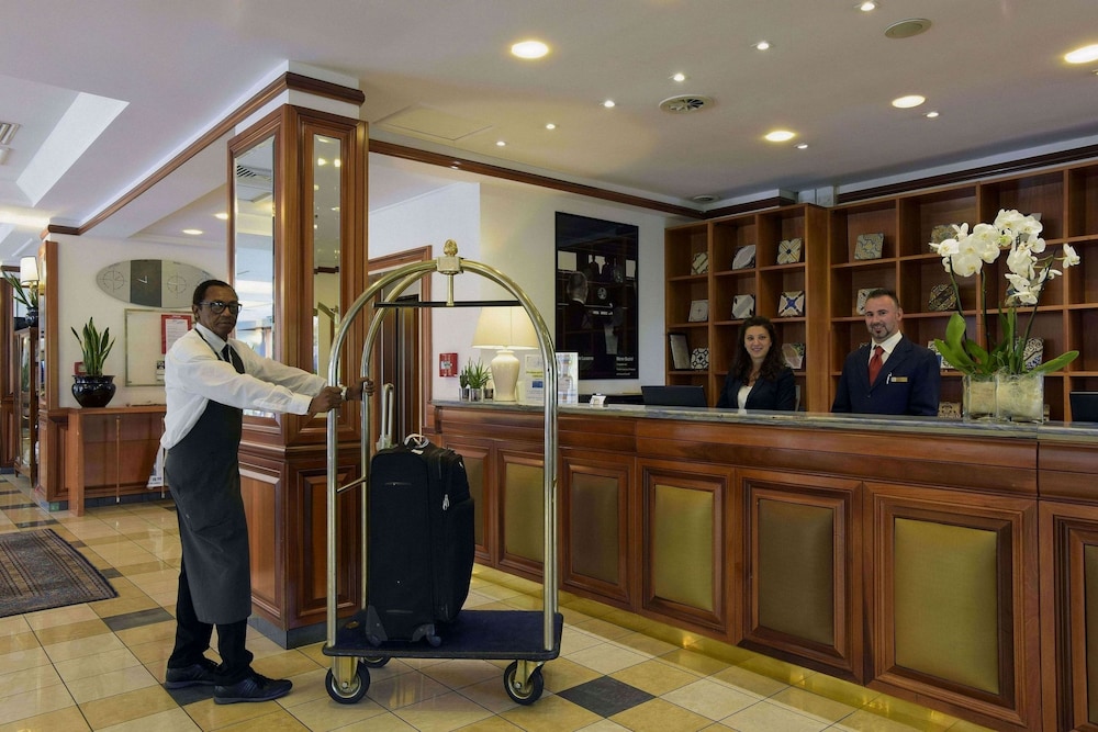 Grand Hotel Tiberio — Hotel building in Rome, Lazio