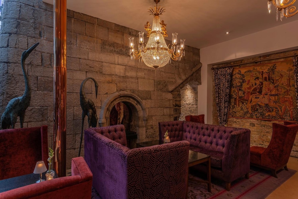 Clontarf Castle Hotel — Restaurant & bars in Dublin, Dublin City