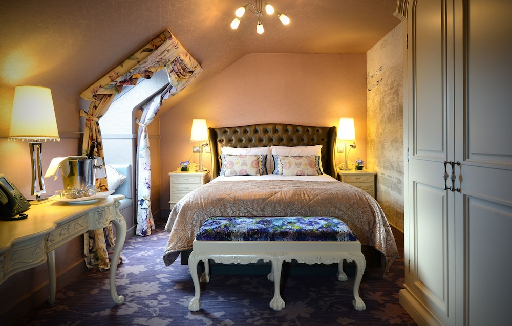Clontarf Castle Hotel — Hotel rooms in Dublin, Dublin City