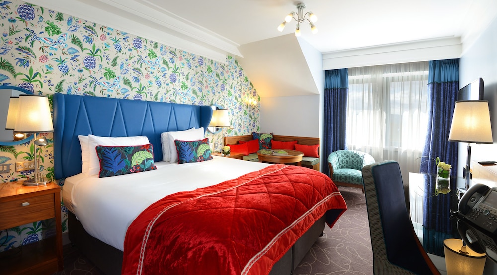 Clontarf Castle Hotel — Hotel rooms in Dublin, Dublin City