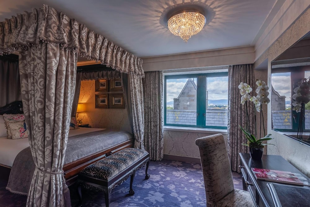 Clontarf Castle Hotel — Hotel rooms in Dublin, Dublin City