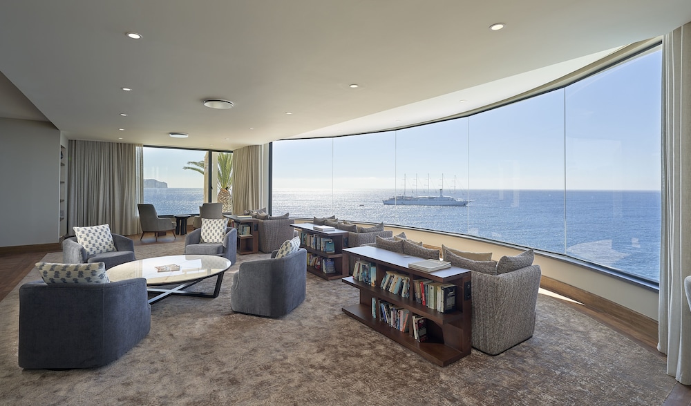 The Cliff Bay, by PortoBay — Funchal, Madeira