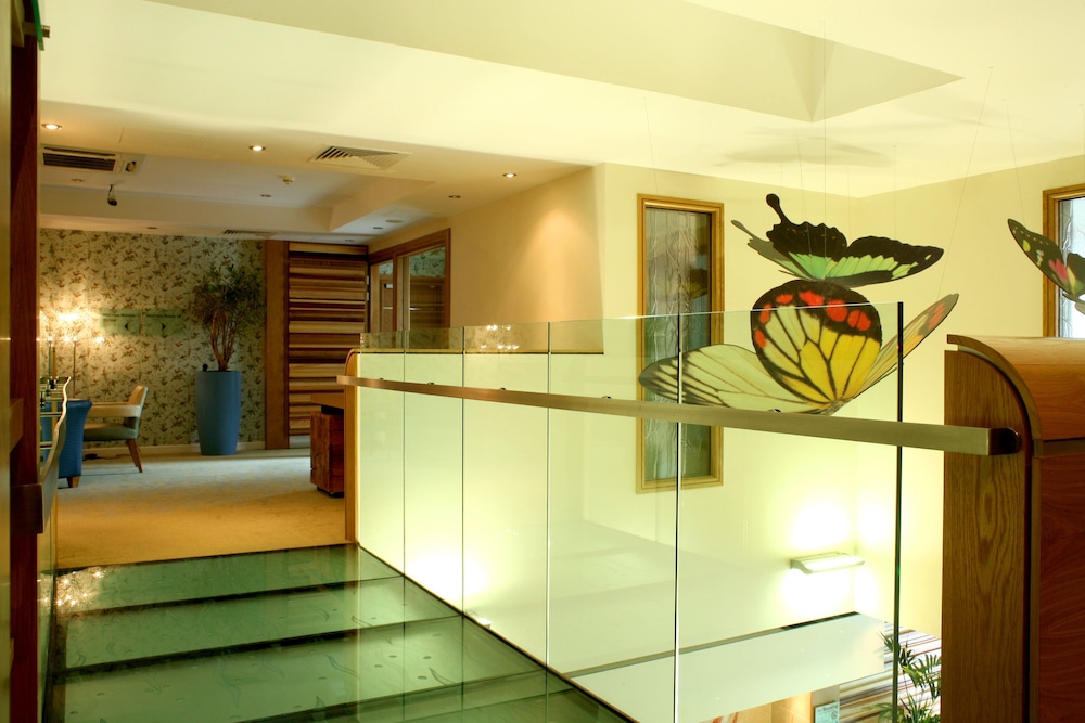 Crowne Plaza Dublin Airport by IHG — Hotel building in Dublin, Dublin City