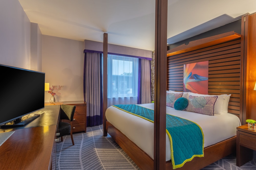 Crowne Plaza Dublin Airport by IHG — Hotel rooms in Dublin, Dublin City
