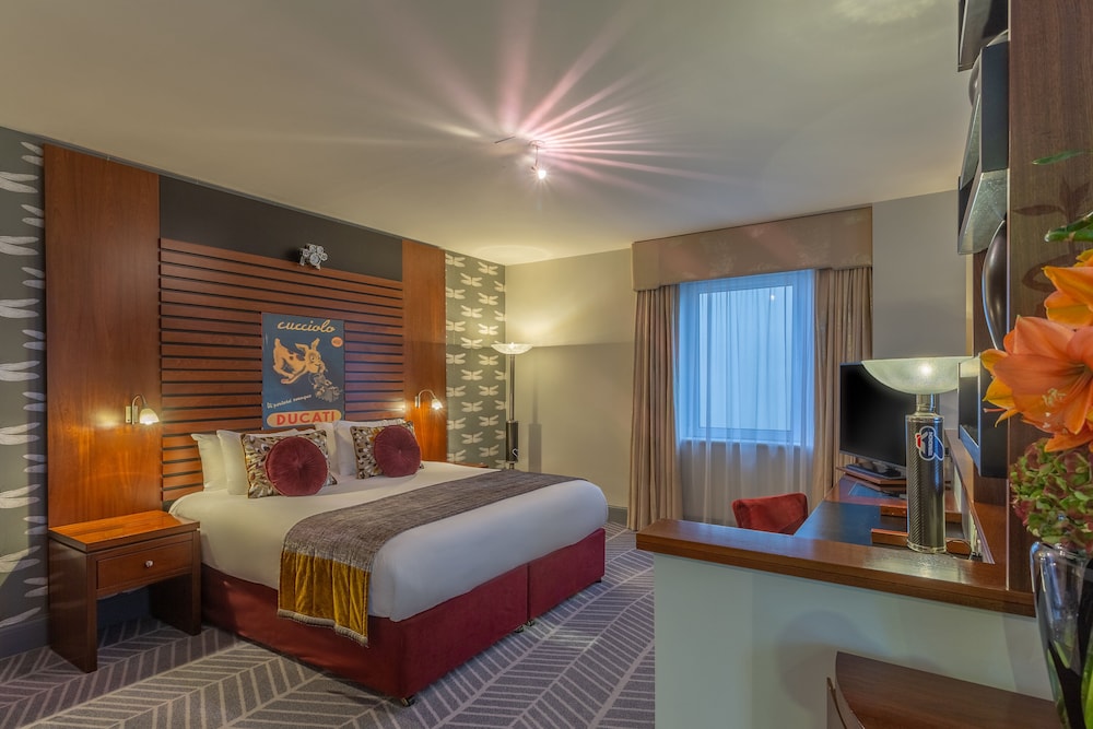 Crowne Plaza Dublin Airport by IHG — Hotel rooms in Dublin, Dublin City