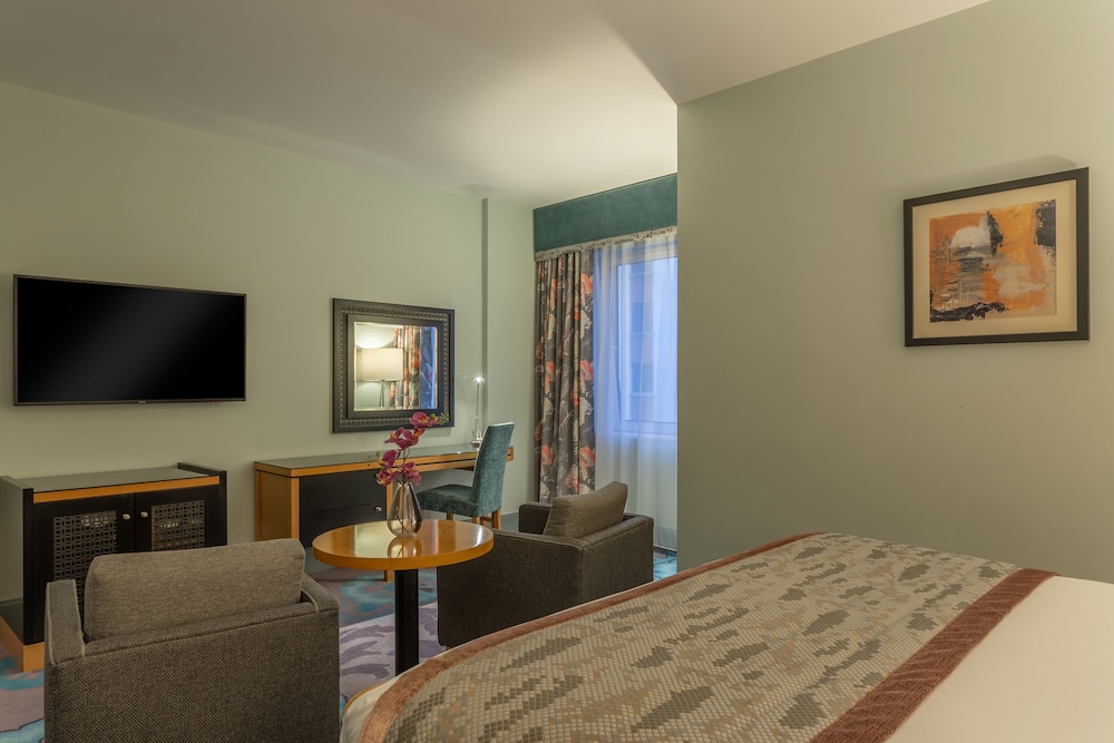 Crowne Plaza Dublin Airport by IHG — Hotel rooms in Dublin, Dublin City