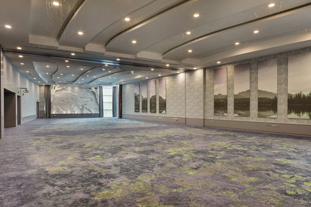 Crowne Plaza Hotel Blanchardstown by IHG — Hotel rooms in Dublin, Dublin City