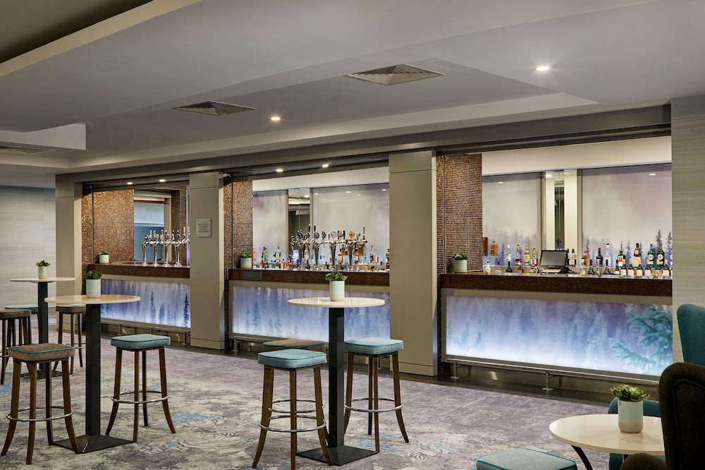 Crowne Plaza Hotel Blanchardstown by IHG — Restaurant & bars in Dublin, Dublin City