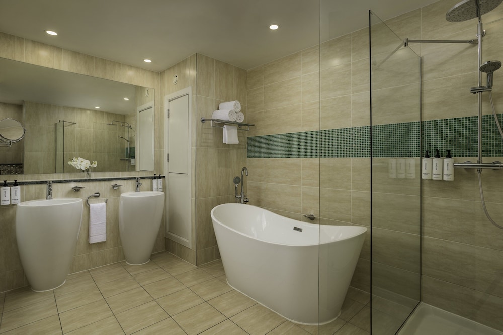 Crowne Plaza Hotel Blanchardstown by IHG — Hotel rooms in Dublin, Dublin City