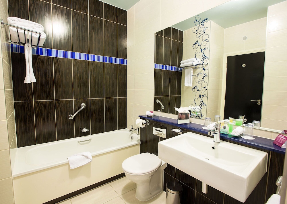 Crowne Plaza Hotel Blanchardstown by IHG — Hotel rooms in Dublin, Dublin City