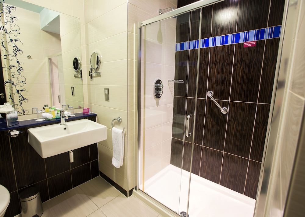 Crowne Plaza Hotel Blanchardstown by IHG — Hotel rooms in Dublin, Dublin City
