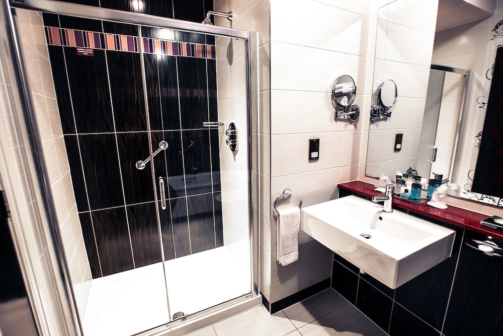Crowne Plaza Hotel Blanchardstown by IHG — Hotel rooms in Dublin, Dublin City
