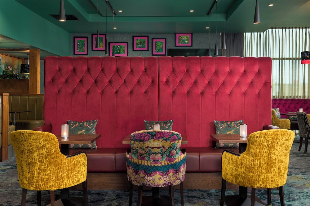 Crowne Plaza Hotel Blanchardstown by IHG — Restaurant & bars in Dublin, Dublin City