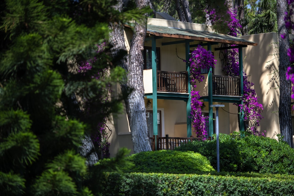 Turquoise Hotel - All Inclusive — Hotel building in Side