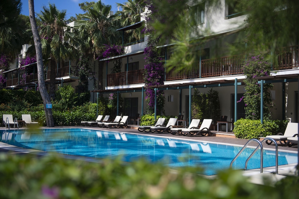 Turquoise Hotel - All Inclusive — Swimming pool in Side