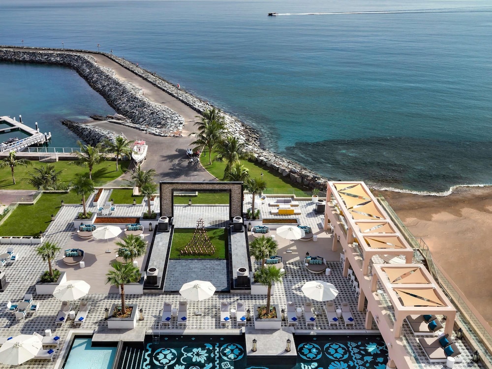Fairmont Fujairah Beach Resort