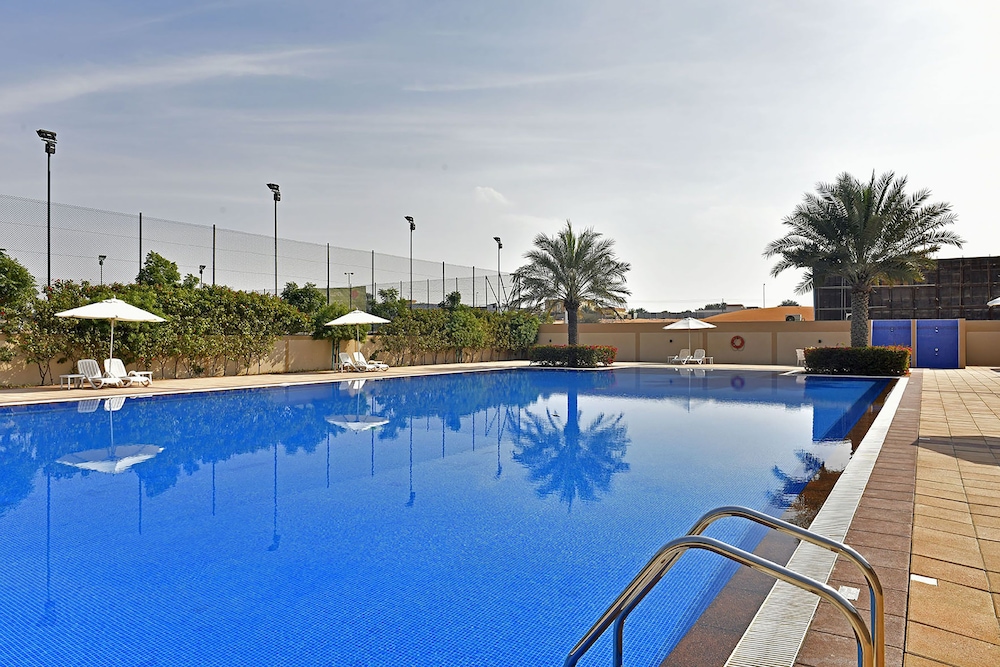 Jannah Hotel Apartments & Villas — Swimming pool in Ras al Khaimah