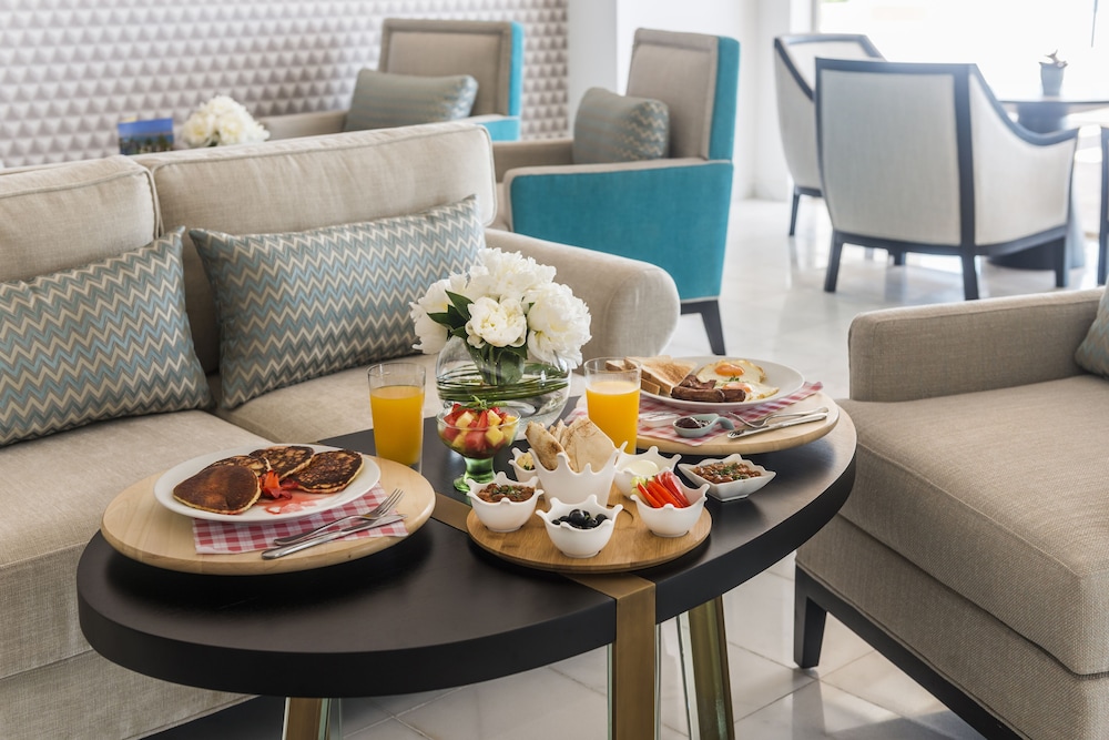 Jannah Hotel Apartments & Villas — Restaurant & bars in Ras al Khaimah