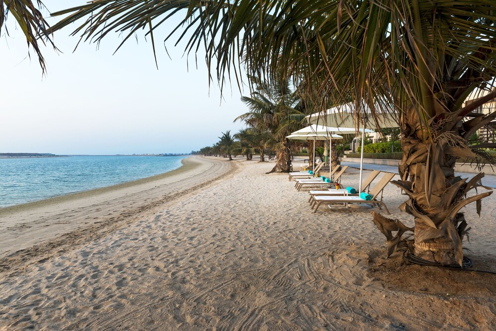 Jannah Hotel Apartments & Villas — Beach in Ras al Khaimah