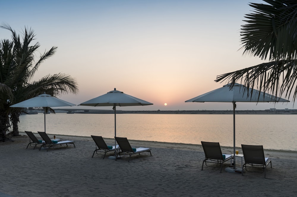 Jannah Hotel Apartments & Villas — Beach in Ras al Khaimah