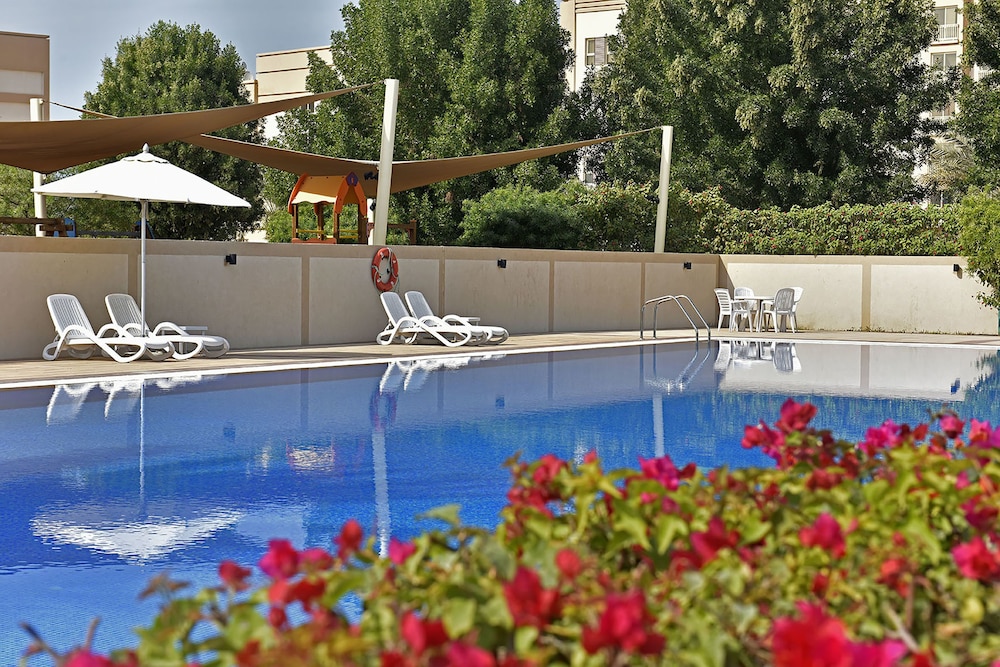 Jannah Hotel Apartments & Villas — Swimming pool in Ras al Khaimah