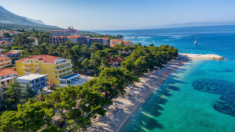 Hotel Bacchus