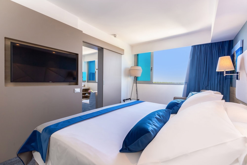 Valamar Diamant Hotel — Hotel rooms in Poreč, Istria