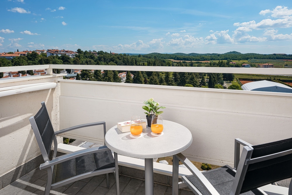 Valamar Diamant Hotel — Hotel rooms in Poreč, Istria