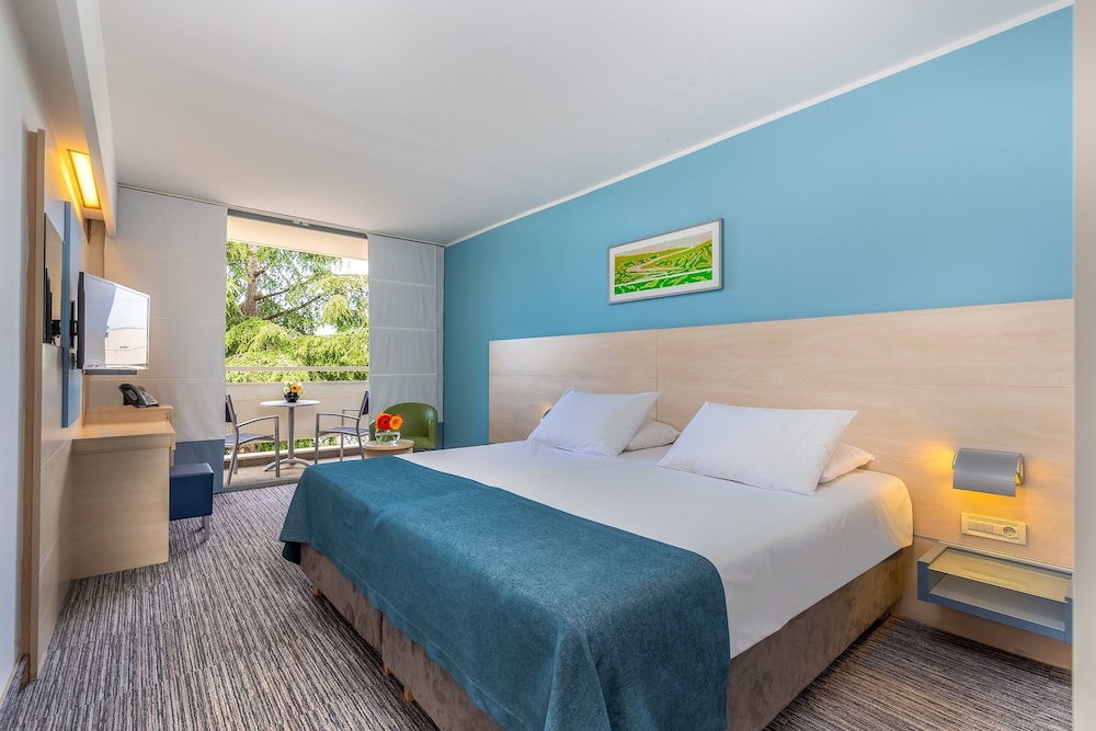 Valamar Diamant Hotel — Hotel rooms in Poreč, Istria