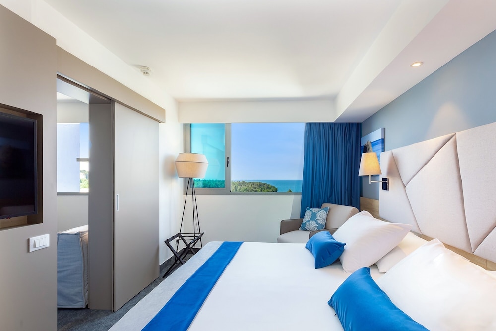 Valamar Diamant Hotel — Hotel rooms in Poreč, Istria