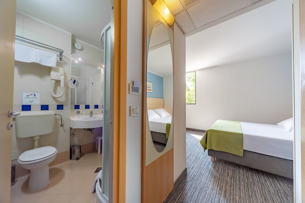 Valamar Diamant Hotel — Hotel rooms in Poreč, Istria