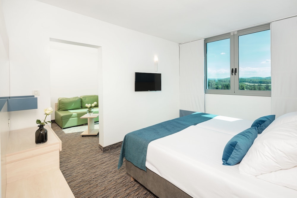 Valamar Diamant Hotel — Hotel rooms in Poreč, Istria
