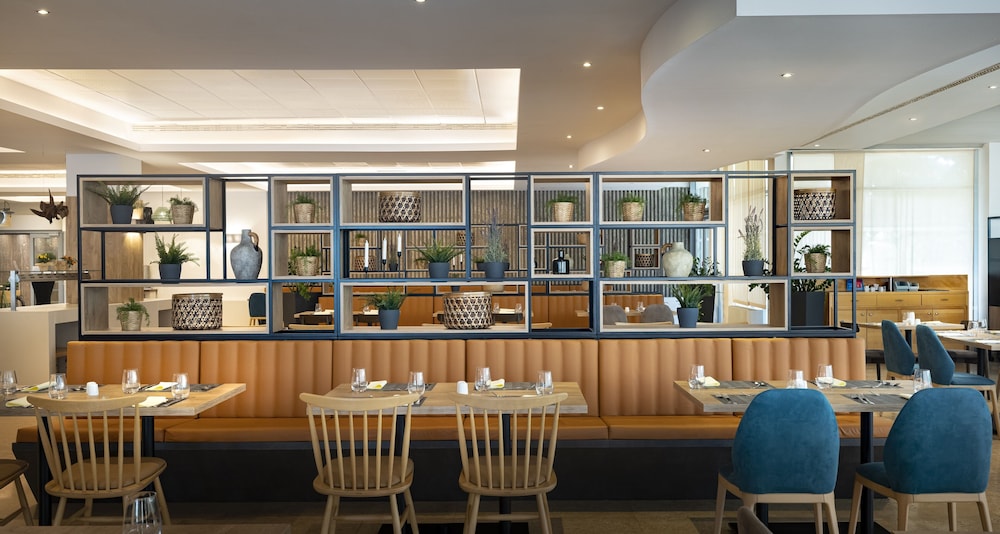 Valamar Diamant Hotel — Restaurant & bars in Poreč, Istria