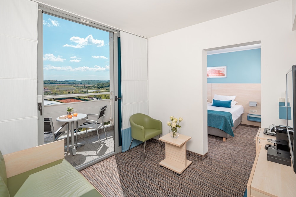 Valamar Diamant Hotel — Hotel rooms in Poreč, Istria