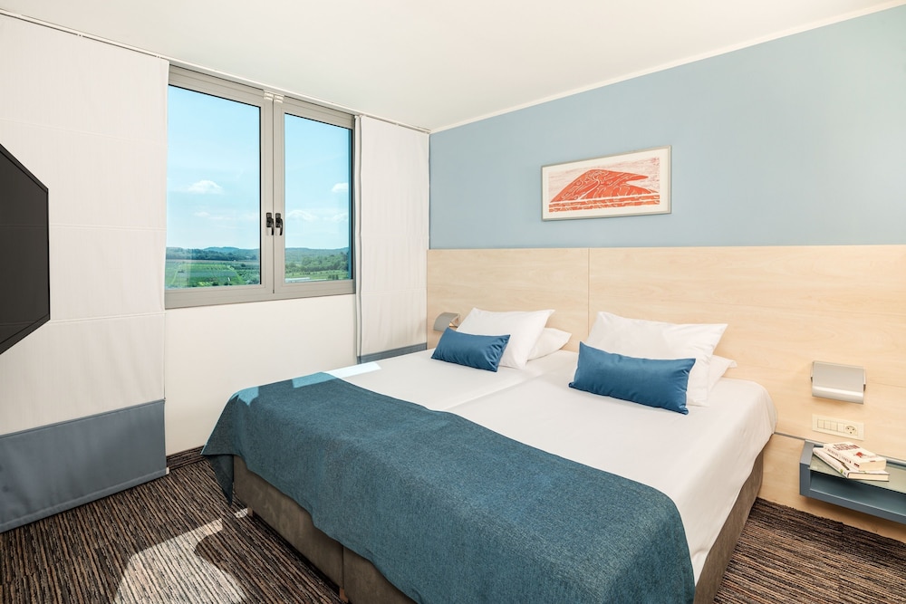Valamar Diamant Hotel — Hotel rooms in Poreč, Istria