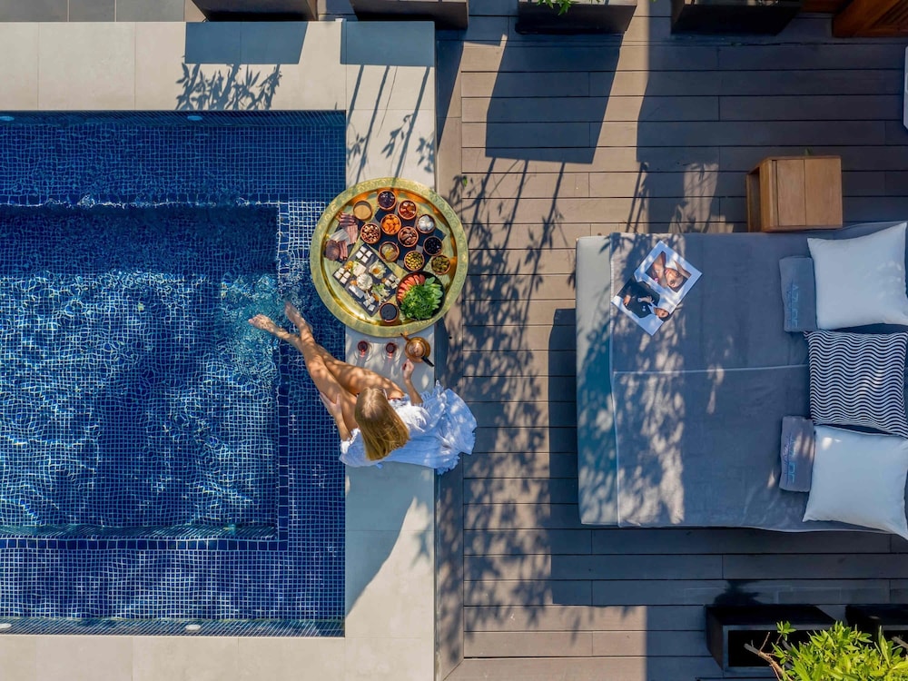 Rixos Premium Dubai JBR — Swimming pool in Dubai