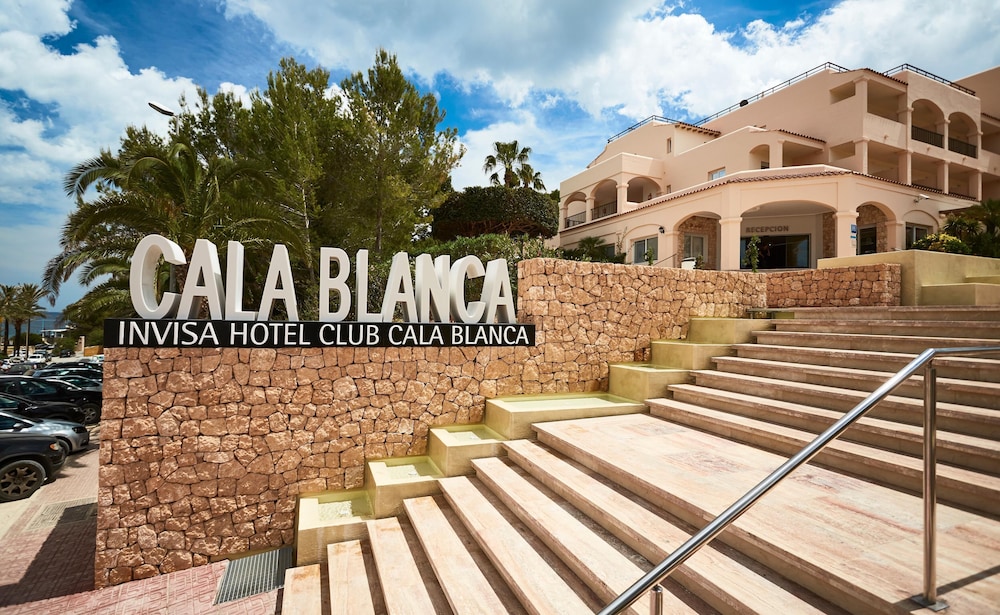 Invisa Hotel Club Cala Blanca — Hotel building in Santa Eulalia, Balearic Islands