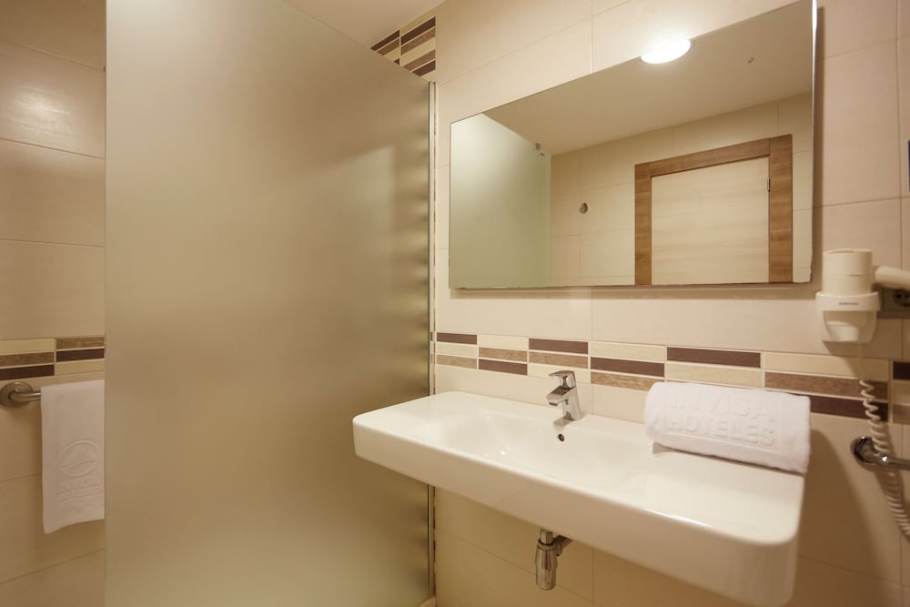Invisa Hotel Club Cala Blanca — Hotel rooms in Santa Eulalia, Balearic Islands