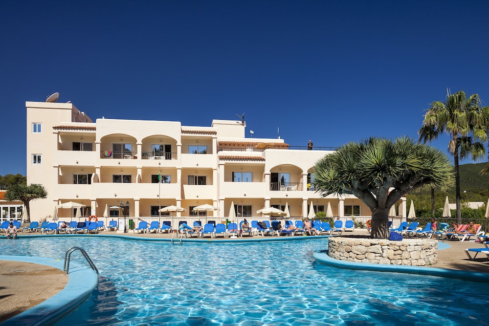 Invisa Hotel Club Cala Blanca