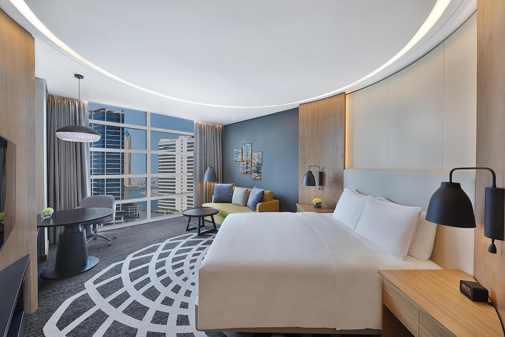 DoubleTree by Hilton Dubai - Business Bay — Hotel rooms in Dubai
