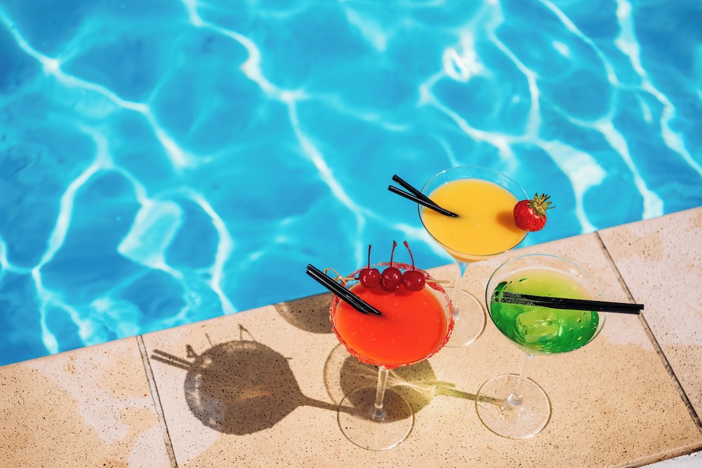 DoubleTree by Hilton Dubai - Business Bay — Beach in Dubai