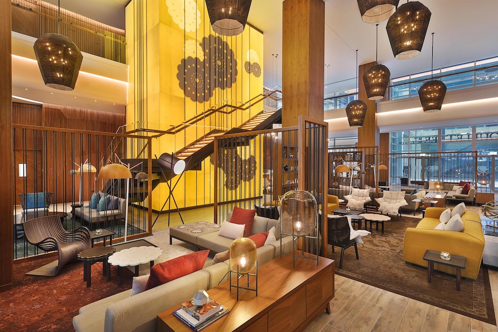 DoubleTree by Hilton Dubai - Business Bay — Restaurant & bars in Dubai