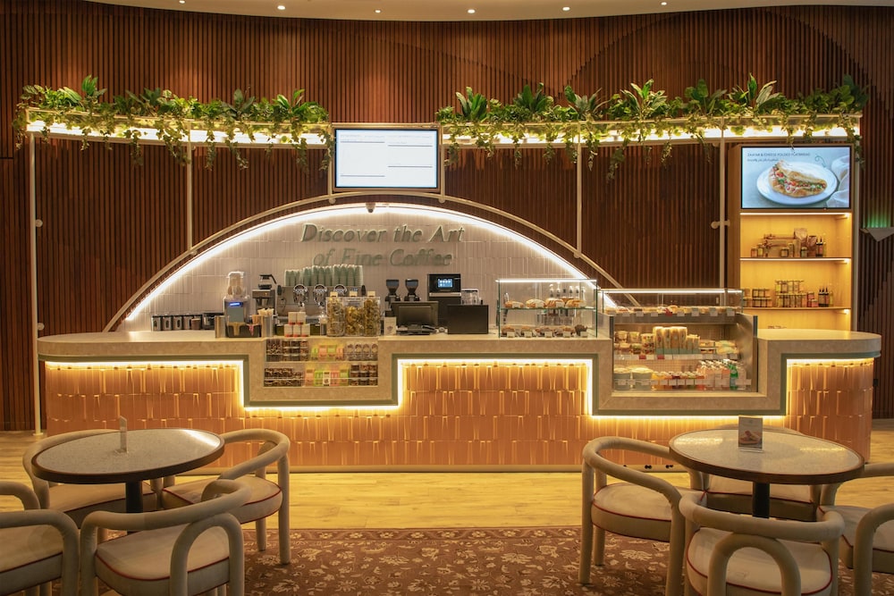 DoubleTree by Hilton Dubai - Business Bay — Restaurant & bars in Dubai