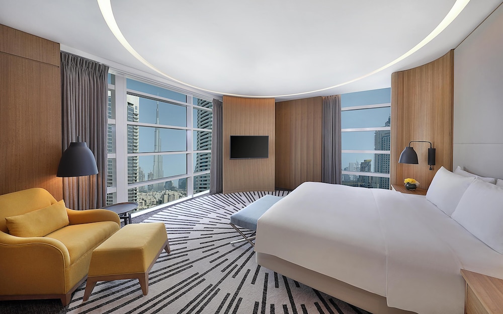 DoubleTree by Hilton Dubai - Business Bay — Hotel rooms in Dubai