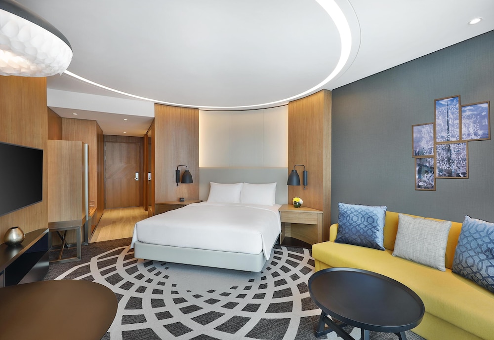 DoubleTree by Hilton Dubai - Business Bay — Hotel rooms in Dubai
