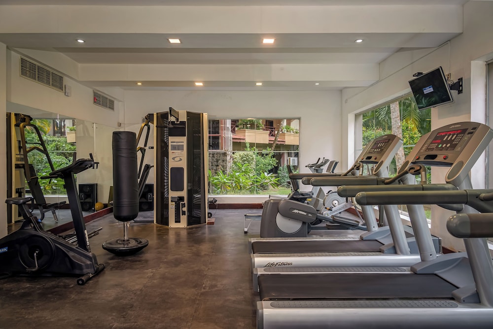 Royal Palms Beach Hotel — Sports & recreation in Wadduwa