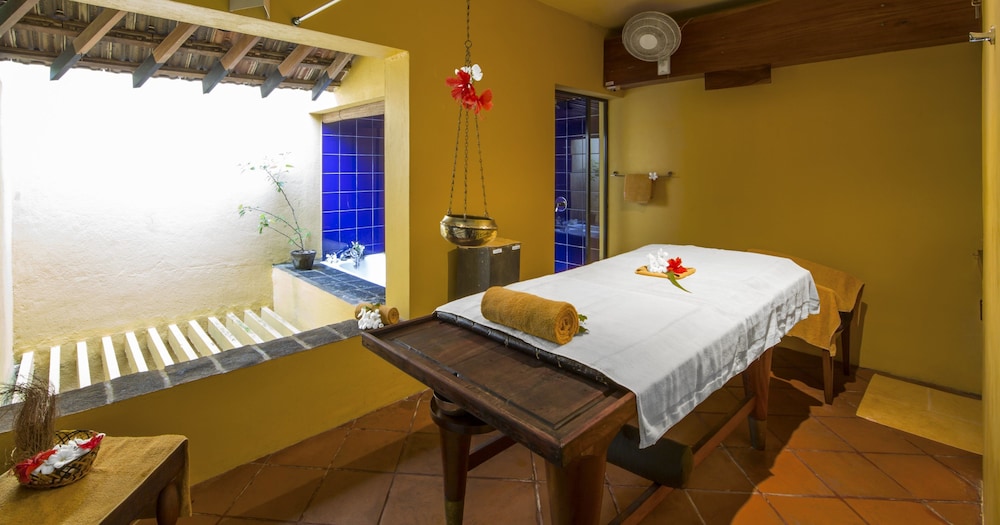 Royal Palms Beach Hotel — Spa in Wadduwa